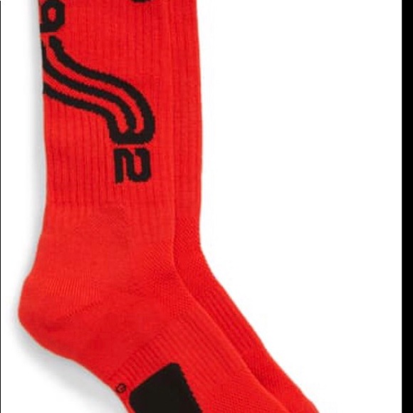 kyrie socks nike
